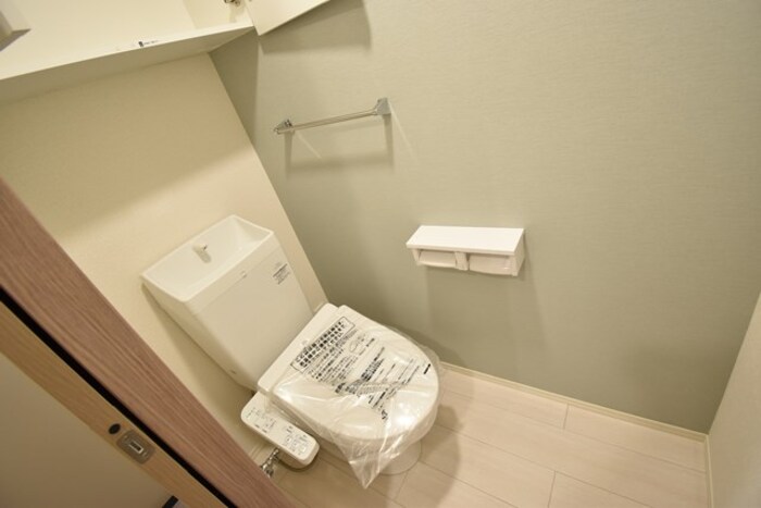 トイレ　温水洗浄暖房便座