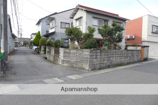 その他　前面道路（その他）まで0m