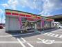 コンビニ　デイリーヤマザキ　曲店（コンビニ）まで350m