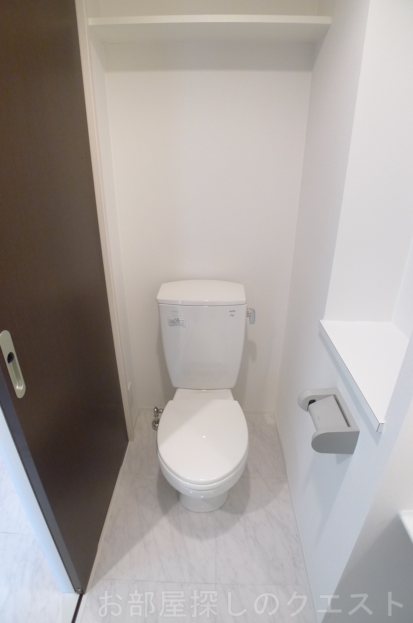 トイレ　（写真は同タイプ）