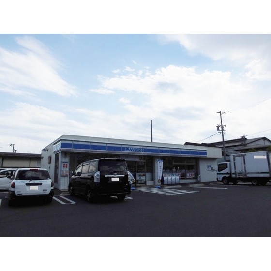 コンビニ　ローソン長野ＳＢＣ通店（コンビニ）まで735m