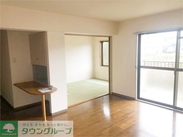 居室・リビング　お問合せはタウンハウジングまで！※現地待合わせ相談可能