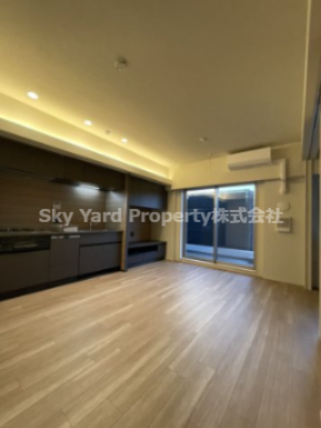 居室・リビング　写真は104号室　類似のタイプです