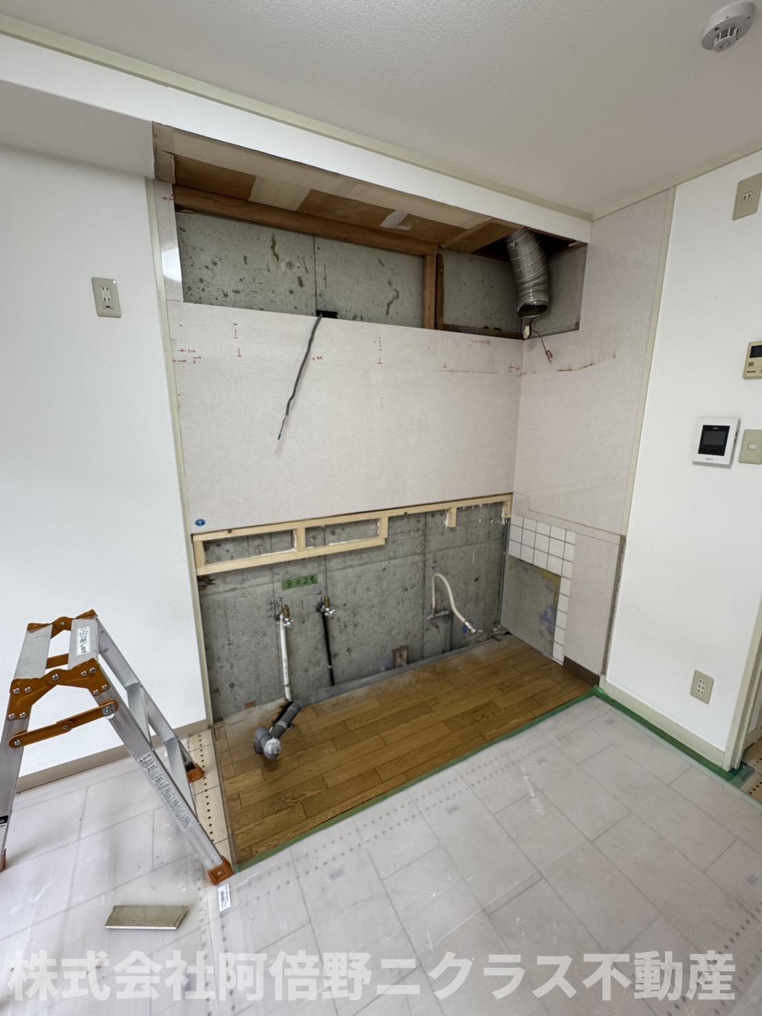 居室・リビング　内装は別部屋の参考写真です。