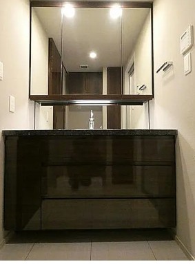 洗面設備　洗面所です