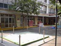 幼稚園・保育園　新橋保育園（幼稚園・保育園）まで322m