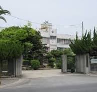 中学校　和泉市立信太中学校（中学校）まで856m