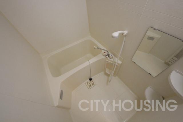 バス・シャワールーム　※同タイプ部屋の写真です。