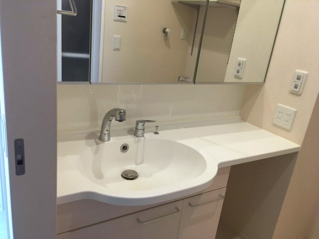 洗面設備　広い洗面スペースです★
