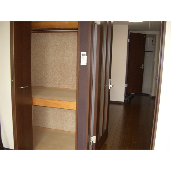 収納　クローゼット