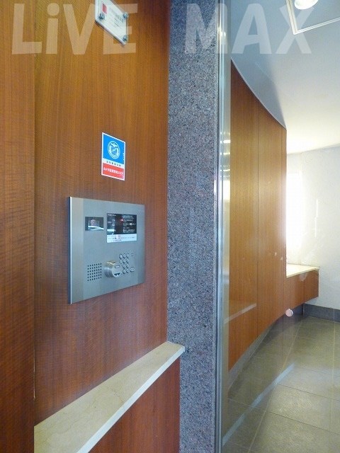 セキュリティ　安心のオートロック付き