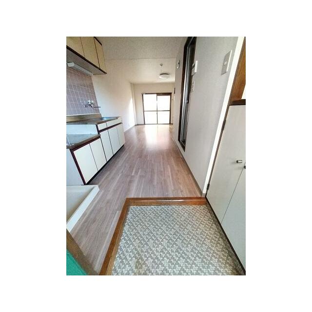 玄関　別部屋写真