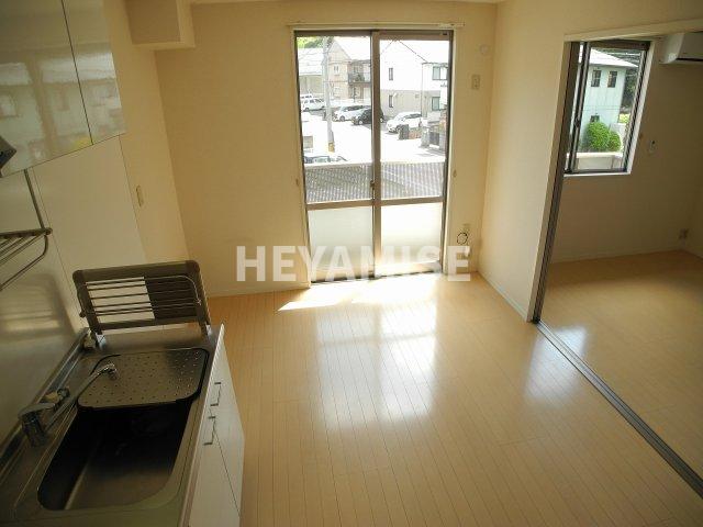 居室・リビング　※同物件反転タイプの写真でございます※現況を優先します※