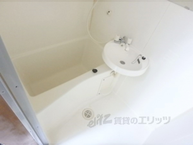 バス・シャワールーム　バス