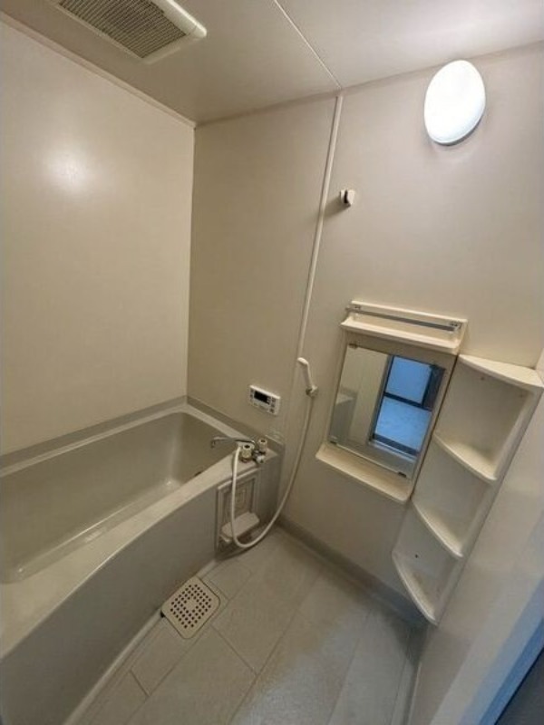 バス・シャワールーム　図面と現状に相違がある場合には現状を優先