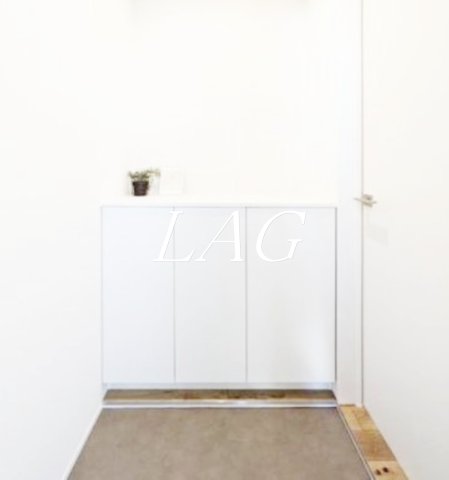 玄関　玄関です。