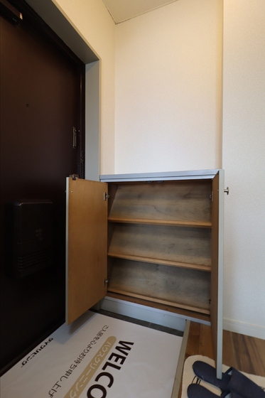 玄関　他号室のお写真です