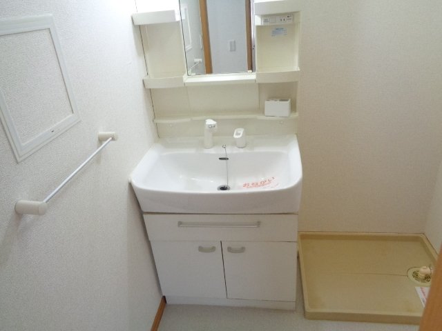 洗面設備　広い洗面スペース