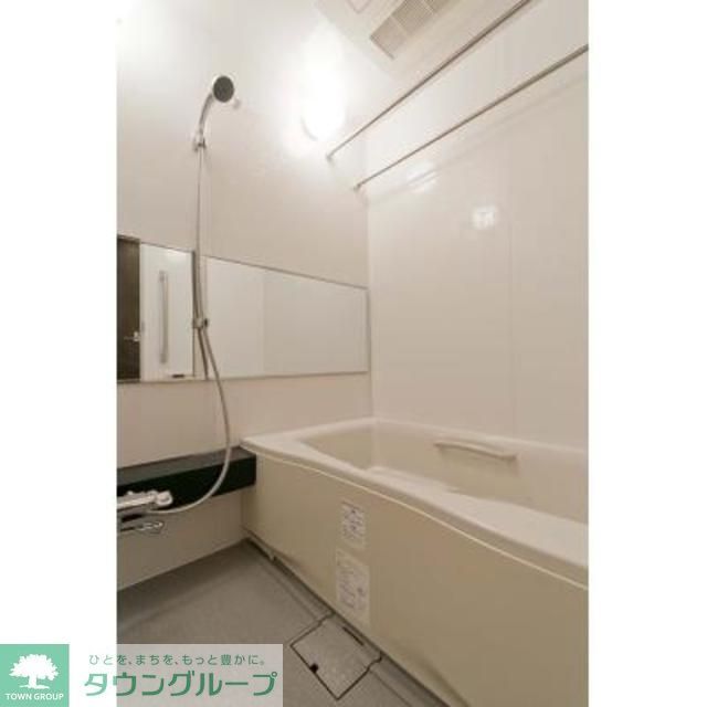 バス・シャワールーム　※写真は同タイプ住戸です。