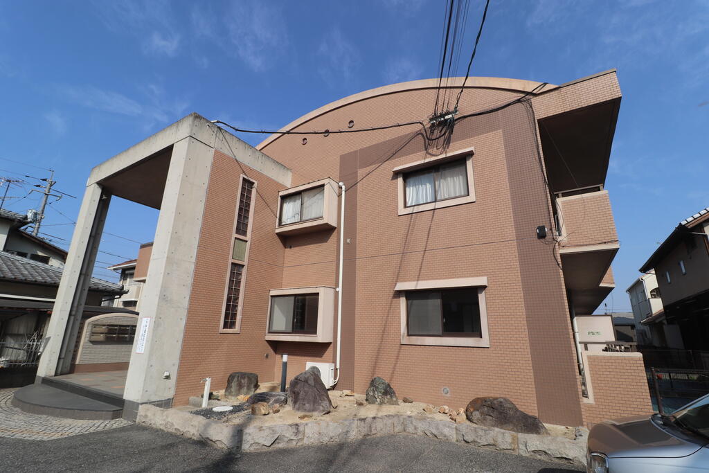 建物外観　２階建てのアパートです！