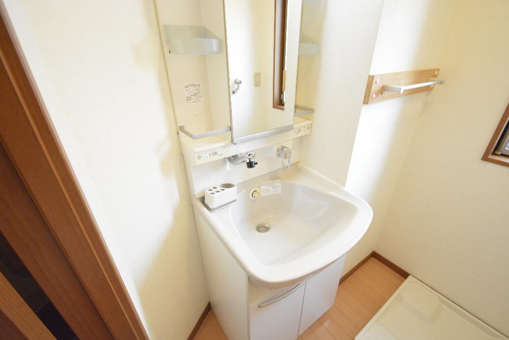 洗面設備　洗髪洗面化粧台