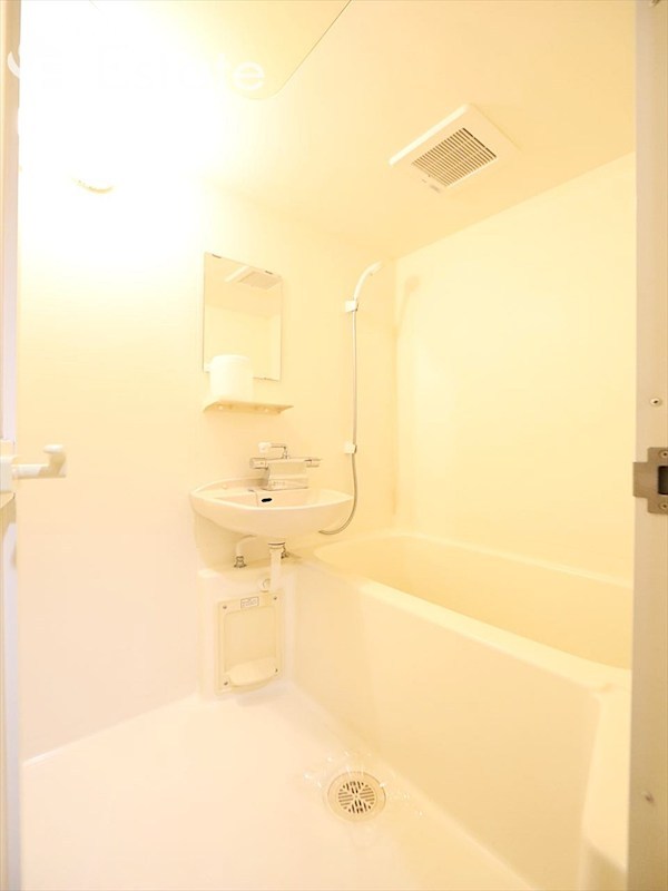 バス・シャワールーム　バスルーム