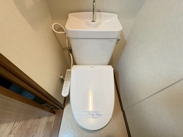 トイレ　※他部屋の写真です。現況優先。