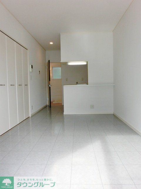 居室・リビング　エアコン付きのリビング