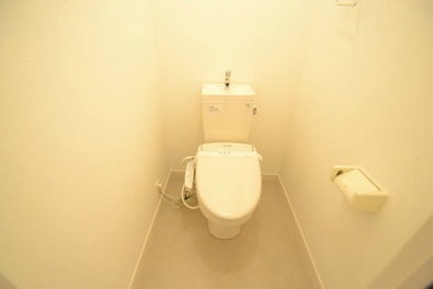 トイレ　ウォシュレット付