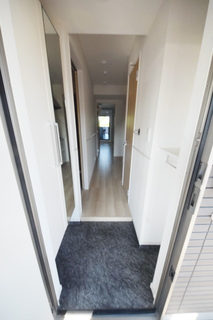 玄関　同施工会社参考写真