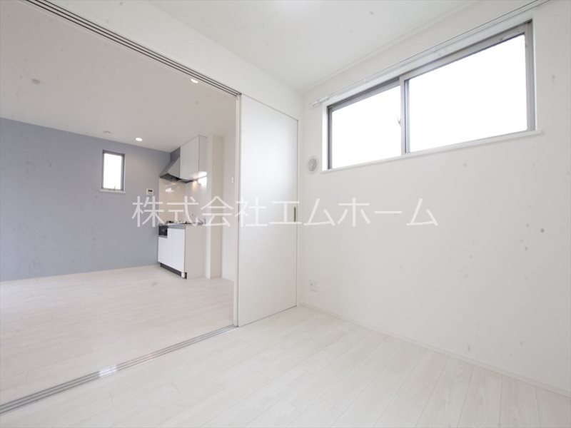 その他部屋・スペース　洋室4.3帖　ＬＤＫ8帖とつなげても使えます　同型写真