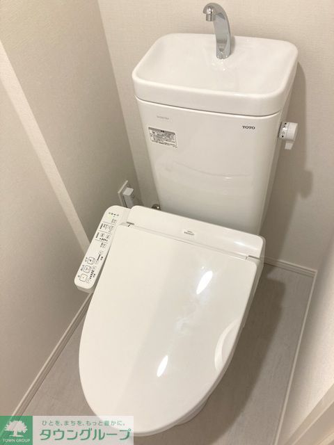 トイレ　※写真は同タイプ住戸です。