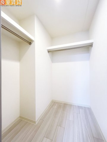 収納　ウォークインクローゼット