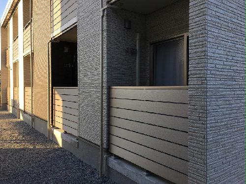 バルコニー　備品や設備仕様は号室等により異なります。現地をご確認下さい。