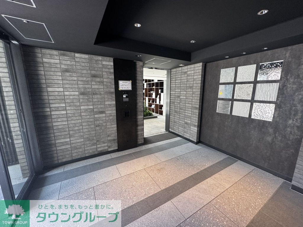 エントランス　エントランス