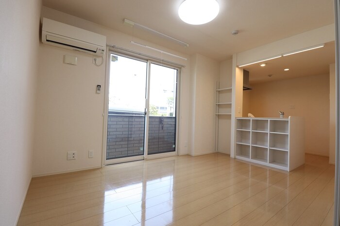 居室・リビング　リビング全景