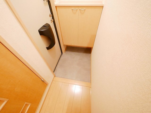 玄関　明るい玄関です