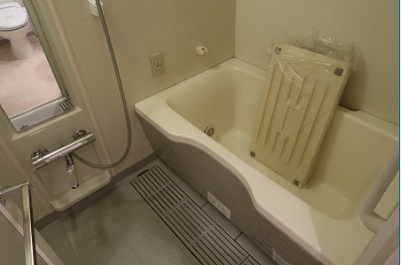 バス・シャワールーム　※別部屋の参考写真です。