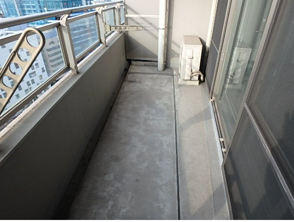 バルコニー　※別部屋の参考写真です。