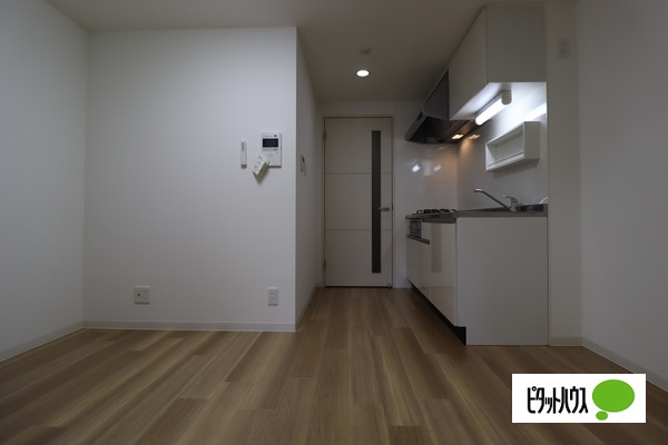 居室・リビング　※反転タイプのお写真です。