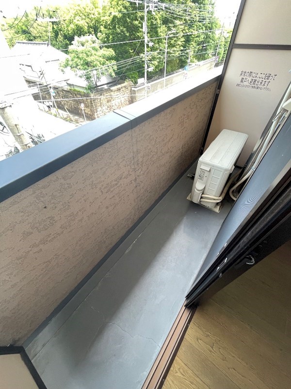 バルコニー　同タイプ別室の画像です、ご参考までに