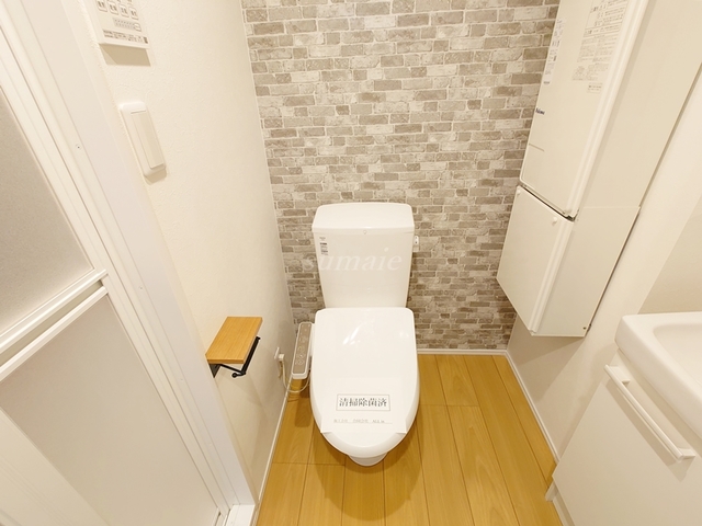 トイレ　温水洗浄便座付きトイレです☆