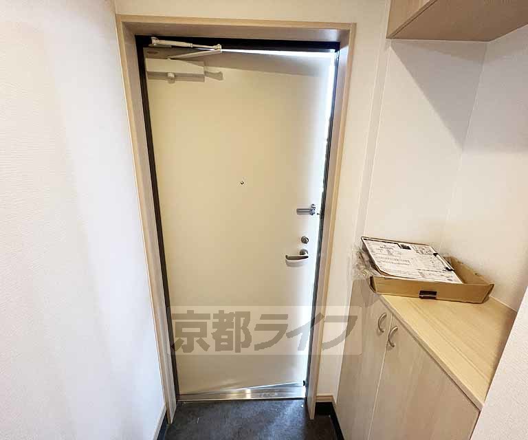 その他設備　開放感のある玄関です。