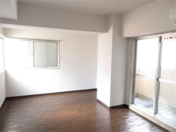 居室・リビング　※別部屋参考写真