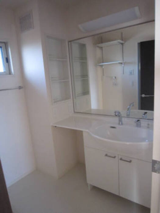 洗面設備　独立洗面化粧台付き