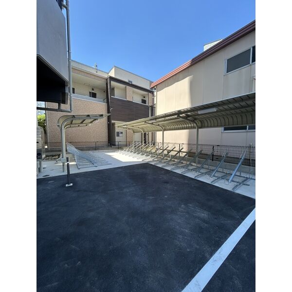 駐車場　同タイプ写真