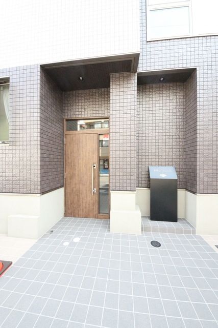 エントランス　☆お問い合わせはお早めに☆