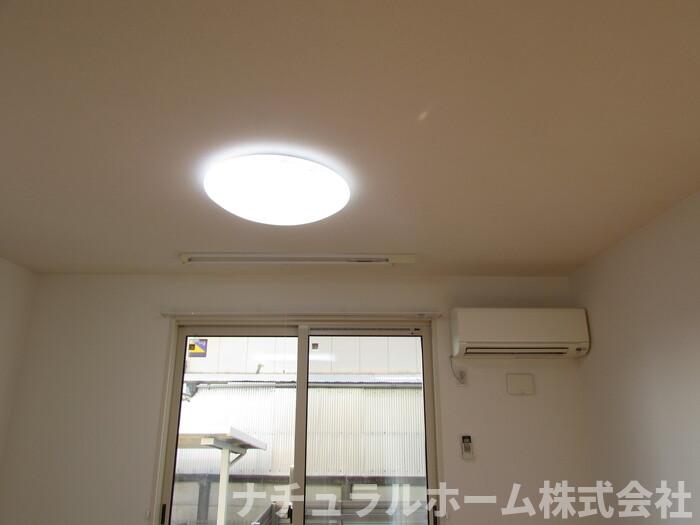 その他設備　照明、エアコン付き