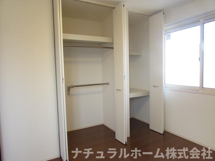 収納　２階洋室 収納