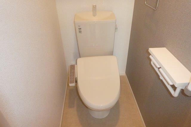 トイレ　ウォシュレット